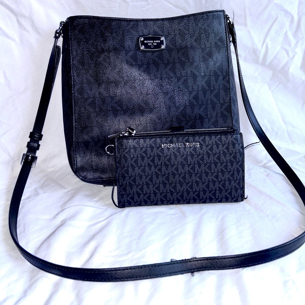 Purse and wallet set, brand new Michael Kors